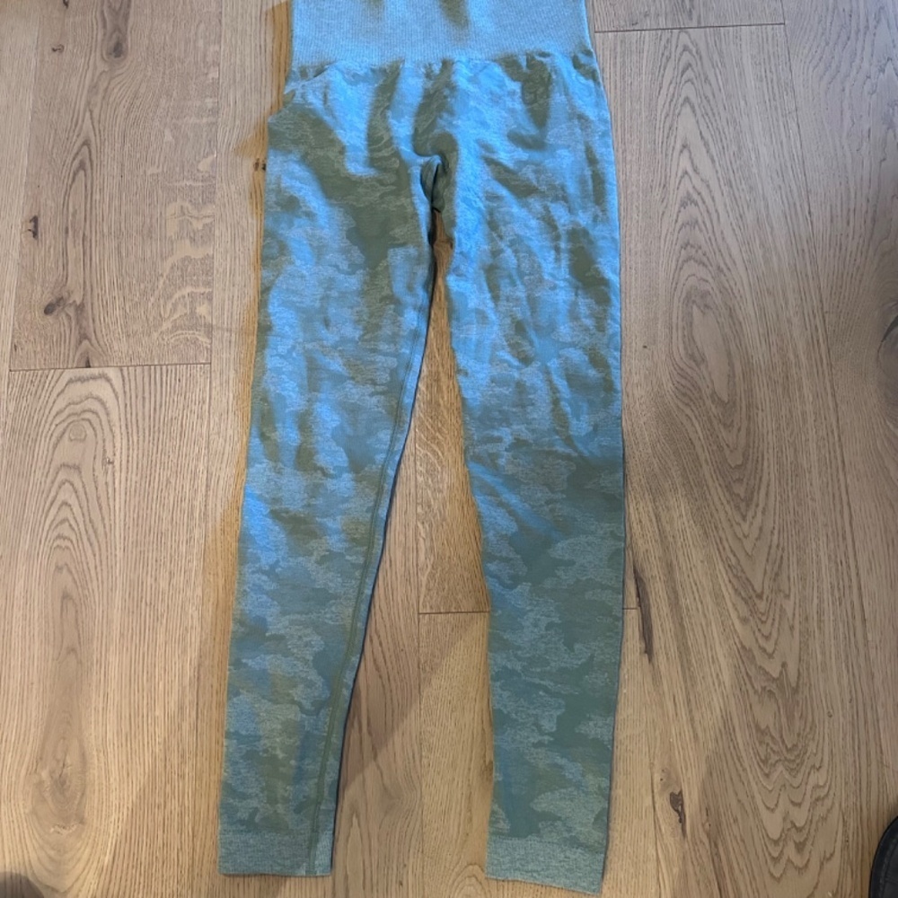 GYMSHARK CAMO SEAMLESS LEGGINGS SAGE GREEN/GREY WOMENS SZ XS/S - Picture 8 of 8